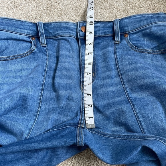 Lane Bryant Signature Fit Mid-Rise Flare Jeans Medium Wash Women’s Size 14 - Picture 9 of 12